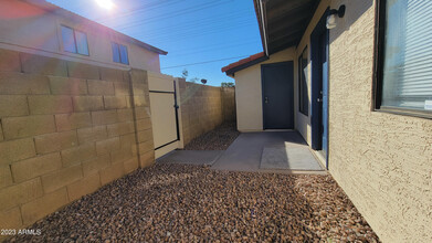 6147 E Greenway St in Mesa, AZ - Building Photo - Building Photo