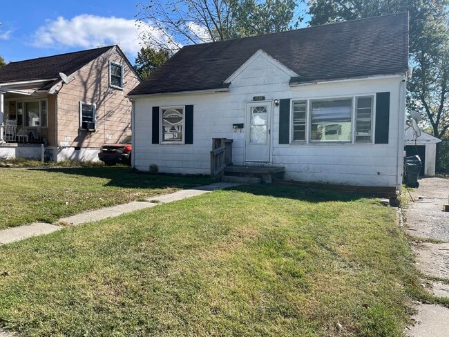 property at 826 Carneal Rd