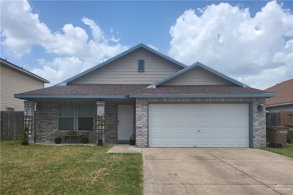 2139 Gary Ln in Edinburg, TX - Building Photo
