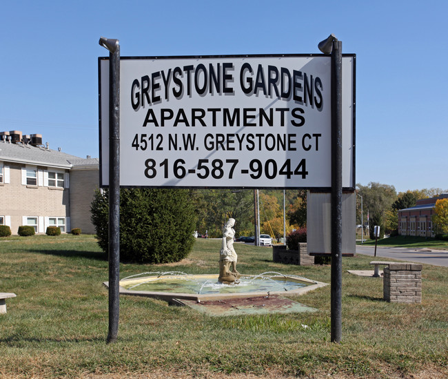 Greystone Garden Apartments in Riverside, MO - Building Photo - Building Photo