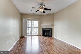 5106 Travis Edward Way in Centreville, VA - Building Photo - Building Photo