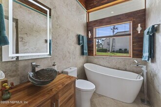 2337 Seminole Rd in Atlantic Beach, FL - Building Photo - Building Photo