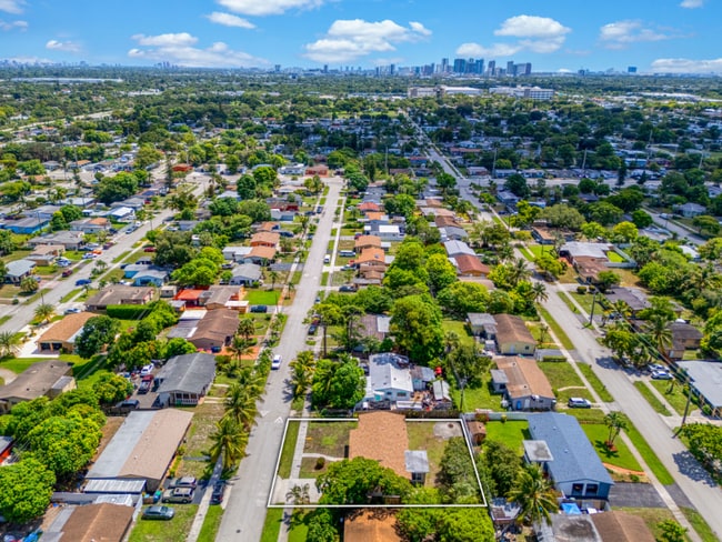 3220 NW 4th Ct in Fort Lauderdale, FL - Building Photo - Building Photo