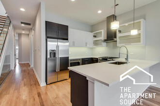 2057 N Mozart St in Chicago, IL - Building Photo - Building Photo
