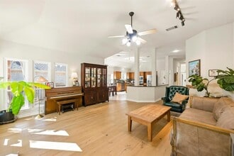 9281 Scenic Bluff Dr in Austin, TX - Building Photo - Building Photo