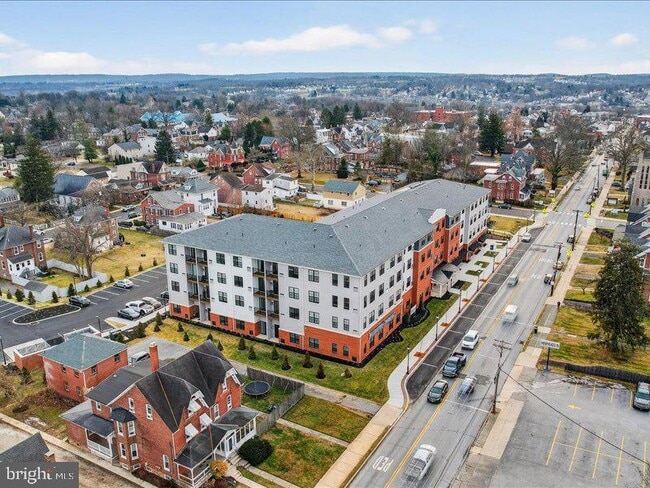 624 Main St