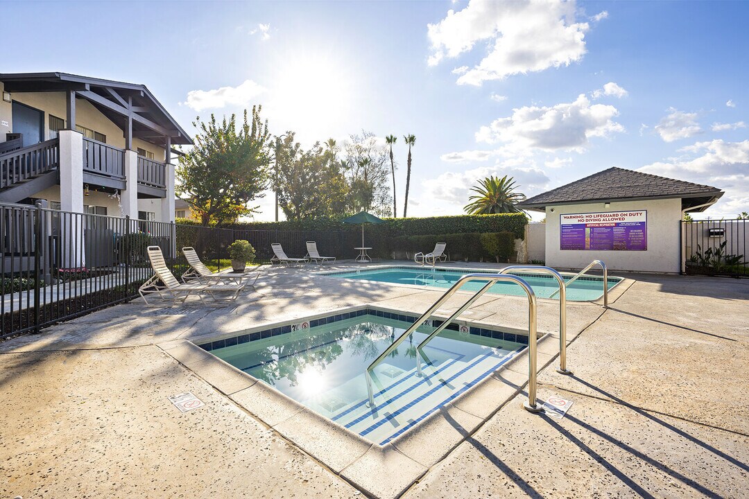 Countryside Village Apartments Photo