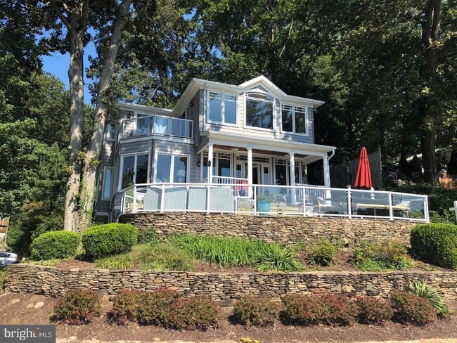 340 Severn Rd