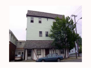 235 Oliver St in North Tonawanda, NY - Building Photo