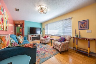 214 Lucerne Dr in Cocoa, FL - Building Photo - Building Photo