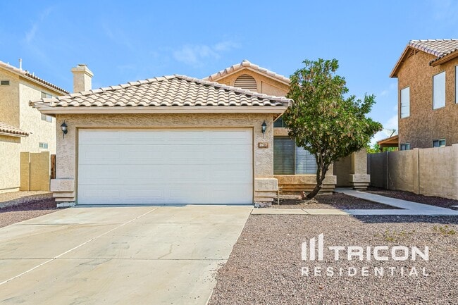 property at 1612 E Barbarita Ave