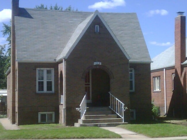 property at 1315 S Logan St