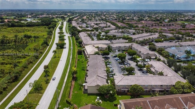 2242 SE 26th Ln in Homestead, FL - Building Photo - Building Photo