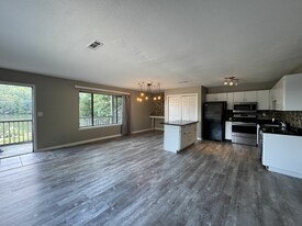 River Canyon in Chattanooga, TN - Building Photo