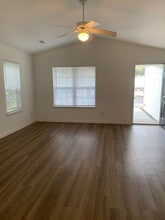 42 Hillsdale Dr in Wilmington, NC - Building Photo - Building Photo