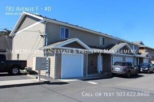 781 Avenue F in Seaside, OR - Building Photo