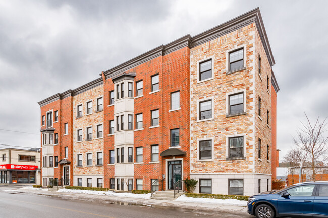 2035 Notre Dame St in Montréal, QC - Building Photo - Building Photo