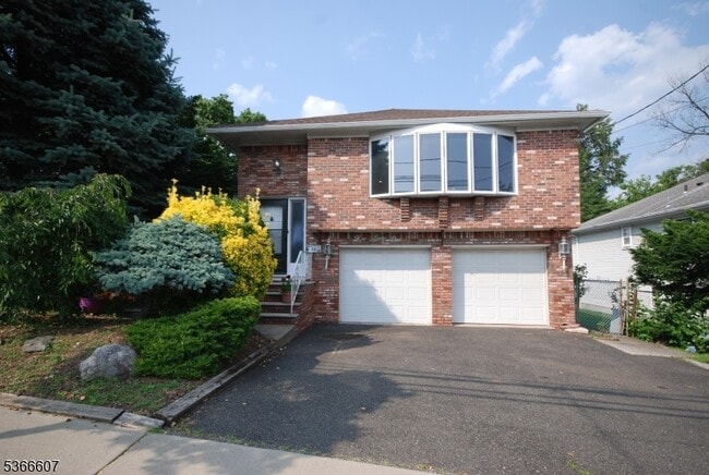 561 Anderson Ave in Wood Ridge, NJ - Building Photo - Building Photo
