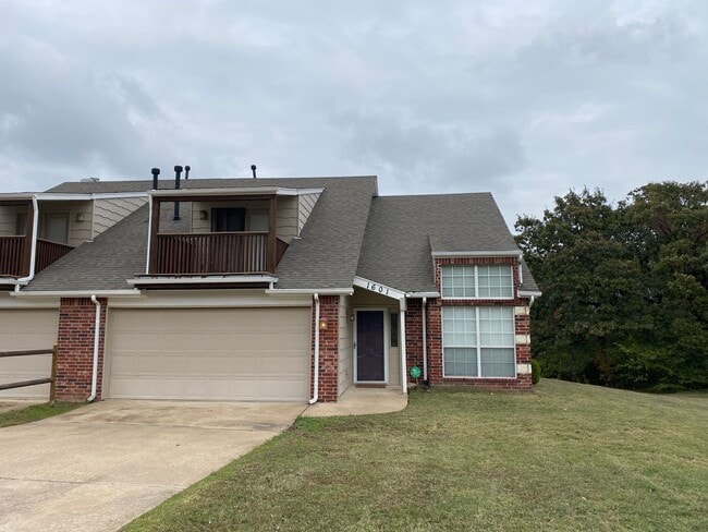 property at 1601 N 24th W Ave