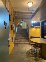 2556 Hastings St E in Vancouver, BC - Building Photo