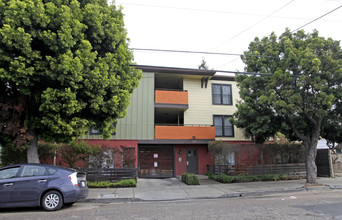 524 E 17th St in Oakland, CA - Foto de edificio - Building Photo