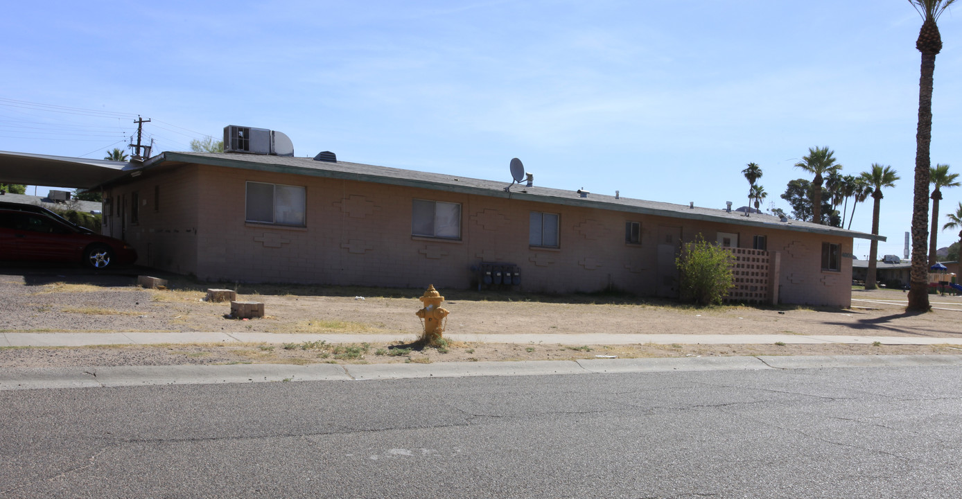 Mountain View Manor in Phoenix, AZ - Foto de edificio