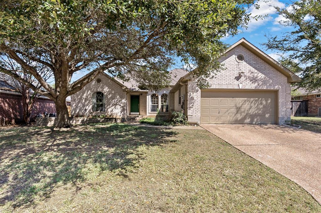 2920 Mirrormere Cir in Bryan, TX - Building Photo