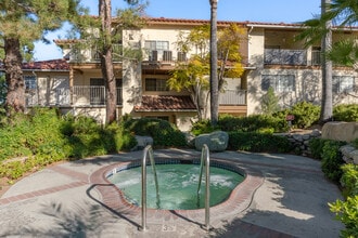 Loma Linda Springs in Loma Linda, CA - Foto de edificio - Building Photo