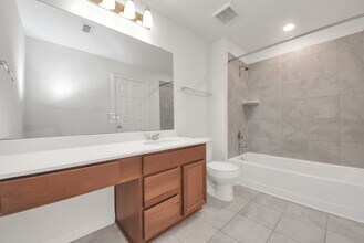 17322 Texas Willow Dr in Tomball, TX - Foto de edificio - Building Photo