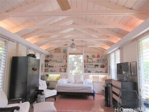 5578 Pia St in Honolulu, HI - Building Photo - Building Photo