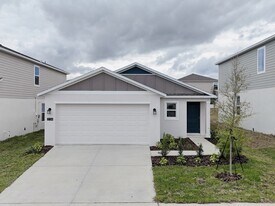 2154 Marksman Rd in Eagle Lake, FL - Building Photo