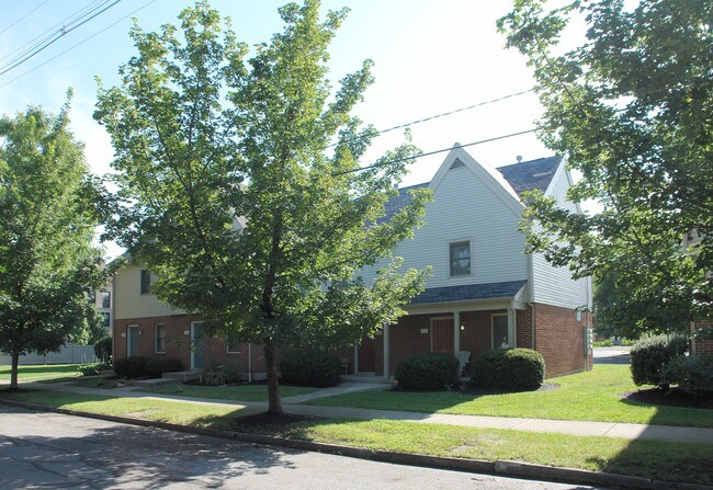 1160-1166 W Michigan Ave in Columbus, OH - Foto de edificio - Building Photo