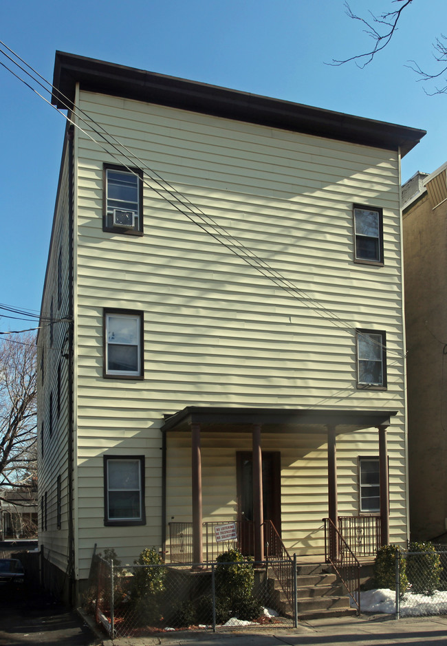 17 S 13th Ave in Mount Vernon, NY - Building Photo - Building Photo