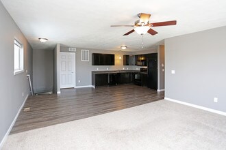 Judee Estates Townhomes in Sioux Falls, SD - Building Photo - Interior Photo