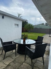 3959 Eton Pl in Sarasota, FL - Foto de edificio - Building Photo