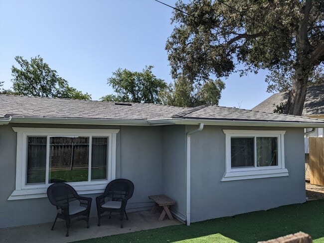 1002 D St in Ramona, CA - Building Photo - Building Photo