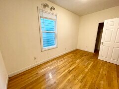 733 Parker St, Unit 2 in Boston, MA - Building Photo - Building Photo