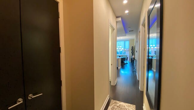 1 Virginia Ave in Indianapolis, IN - Foto de edificio - Building Photo