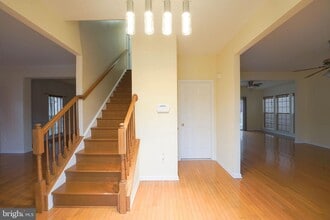 303 Highland Ridge Ave in Gaithersburg, MD - Building Photo - Building Photo