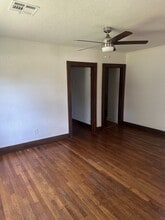 922 E 7th St in Ada, OK - Building Photo - Building Photo