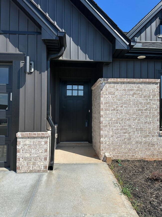 2034 Meadow Glen Ct in Chesnee, SC - Building Photo - Building Photo