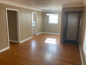 22004 Piper Ave in Eastpointe, MI - Building Photo - Building Photo