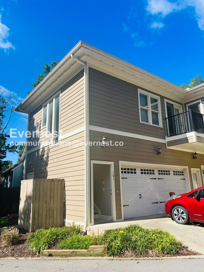 101 Generals Retreat Pl