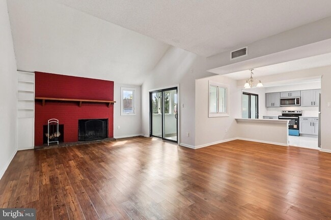 106 Harvest Ln in Phoenixville, PA - Foto de edificio - Building Photo