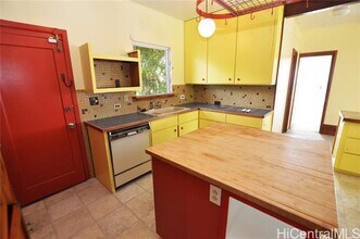 3649 Kawelolani Pl in Honolulu, HI - Building Photo - Building Photo