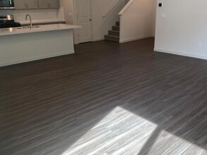 653 Barrett Lk Rd-Unit -HOUSE in West Sacramento, CA - Building Photo - Building Photo