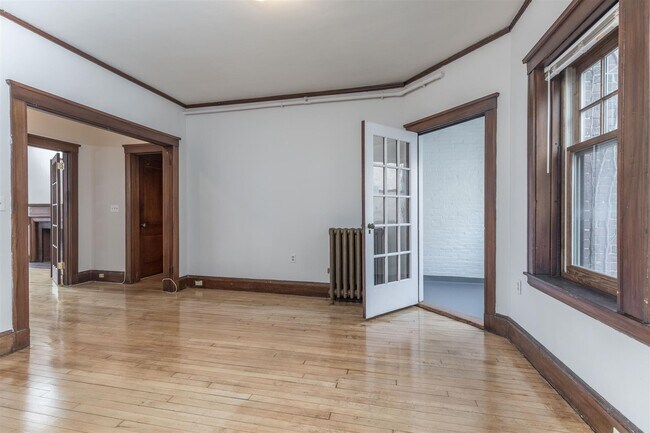 8 Humboldt St, Unit 3 in Cambridge, MA - Foto de edificio - Building Photo