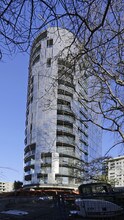 1245 Harwood St in Vancouver, BC - Building Photo - Building Photo