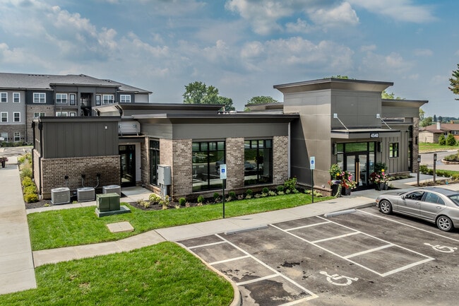 The Retreat at Canal Apartments in Canal Winchester, OH - Building Photo - Building Photo