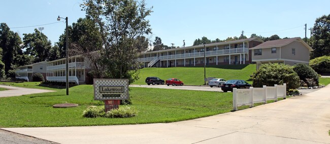 Lakewood in Greensboro, NC - Building Photo - Building Photo